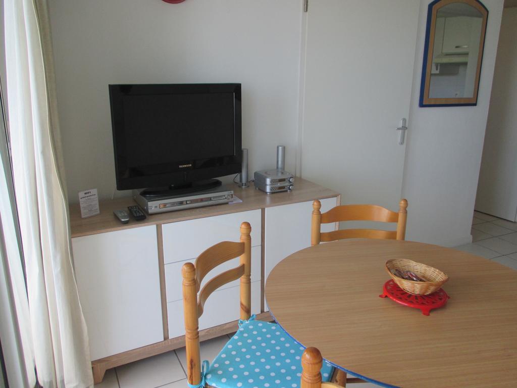 Appartement Golf Et Nivelle Avec Piscine Et Parking Ciboure Zimmer foto